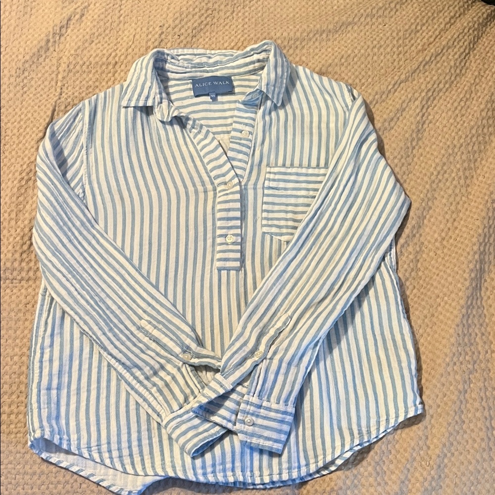 Alice Walk long sleeve shirt